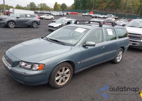 2004 Volvo V70 2.5T from USA, damaged, VIN YV1SW59V842385220